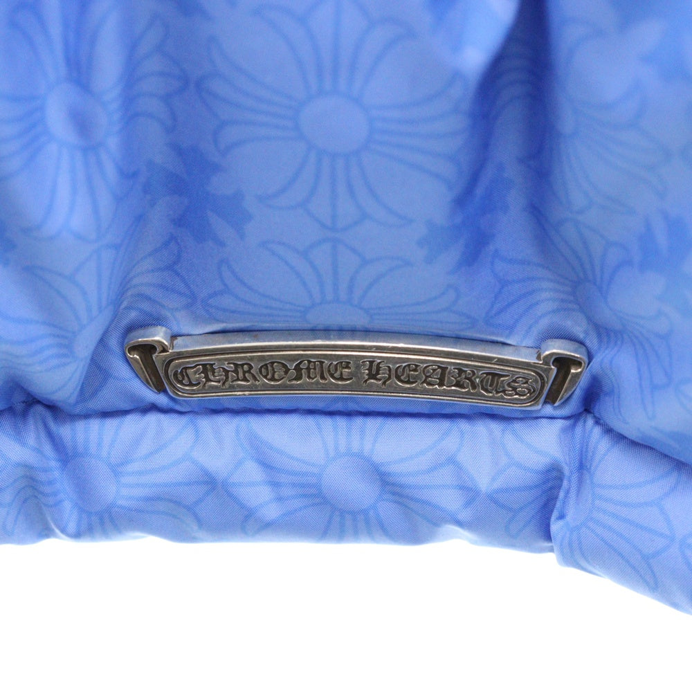 CHROME HEARTS(クロムハーツ) STIFF V2 FBRC スティッフ CHプラス総柄クロスボールボタンナイロンダウンジャケット ブルー
