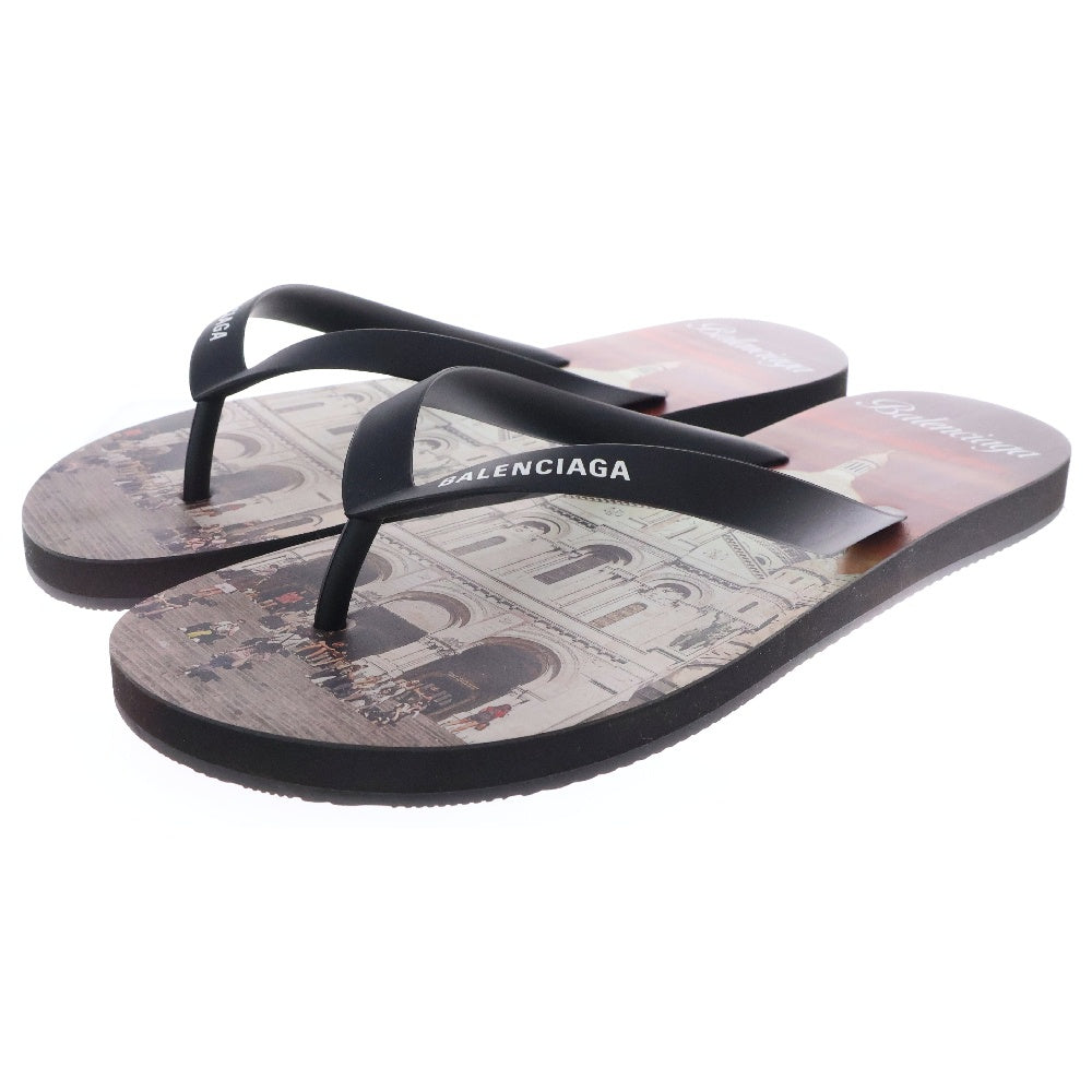 BALENCIAGA(バレンシアガ) SOUVENIR THONG SANDAL 背景プリント サンダル シューズ ブラック/マルチ