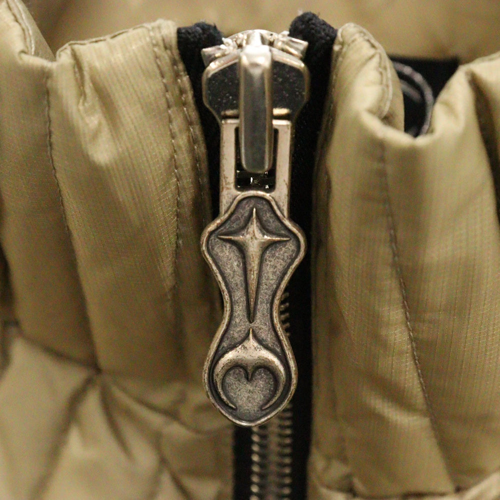 THUG CLUB(サグクラブ) 23AW Cave Goose Down Vest ケーブグースダウンベスト TC23PA02 ベージュ