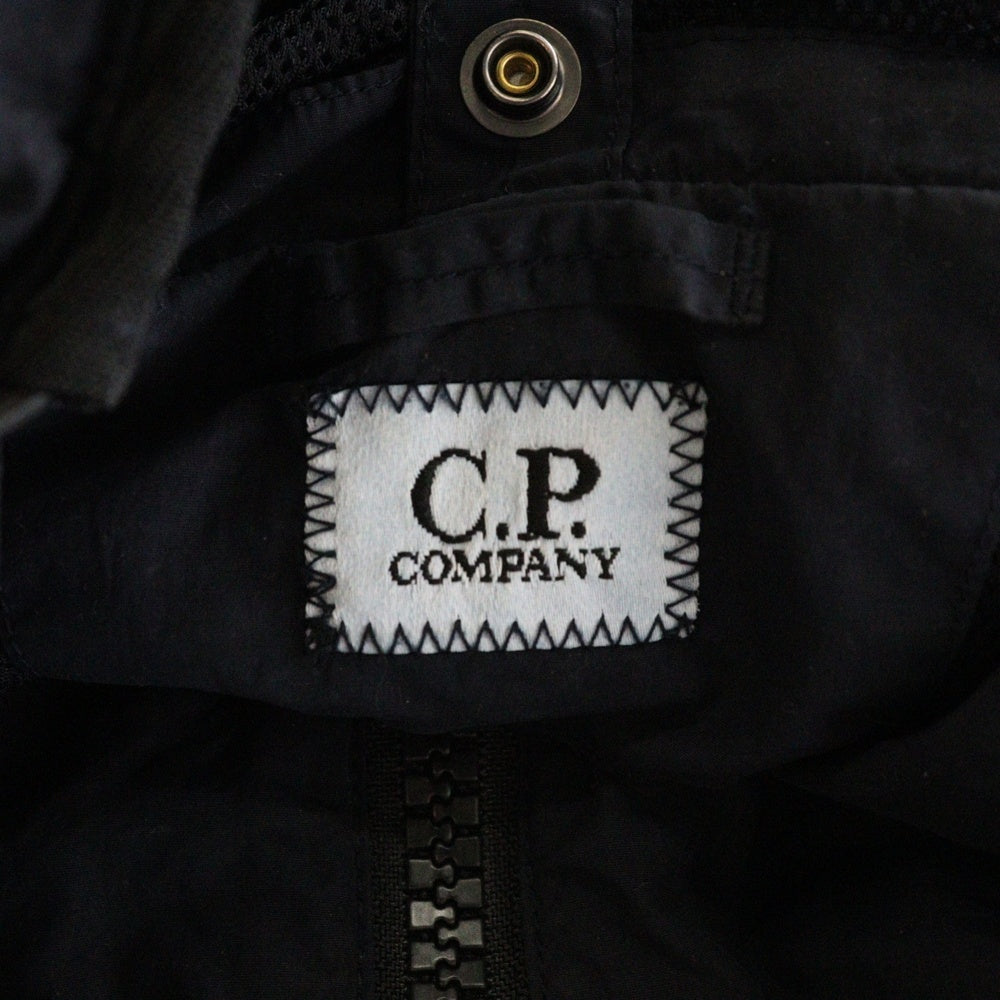 C.P. Company(シーピーカンパニー) FLATT NYLON GOGGLE JACKET フラットナイロンゴーグルジャケット 18CMOW050A ネイビー