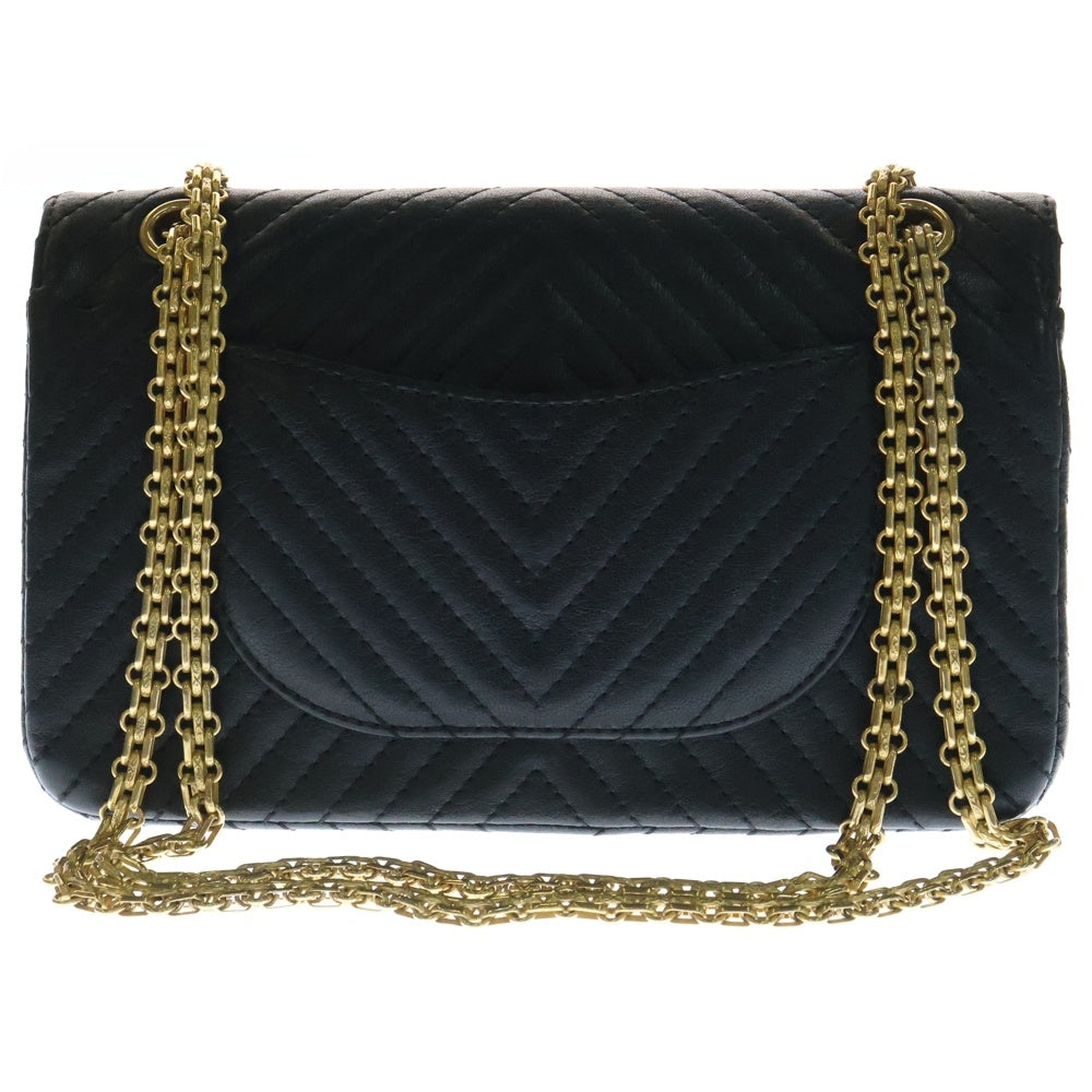 CHANEL(シャネル) 2.55 Vステッチ ゴールド金具 チェーンショルダーバッグ 23番台 ブラック レディース