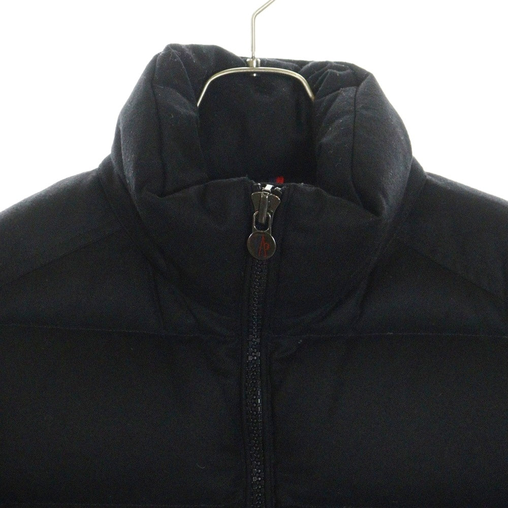 MONCLER(モンクレール) TOURVILLE GIUBBOTTO C-ZIND-17-4568 ダウンジャケット 袖ロゴパッチ付き ブラック