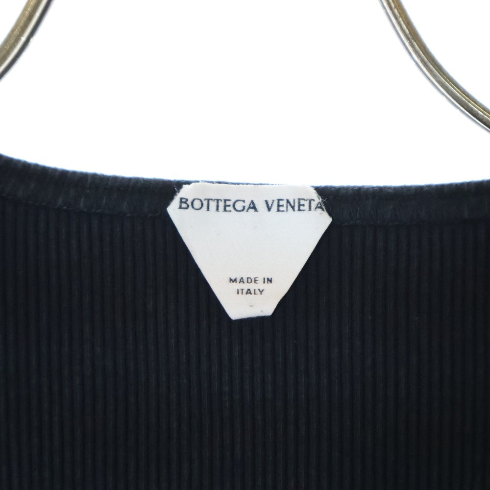 BOTTEGA VENETA(ボッテガヴェネタ) 24AW ロゴパッチ ノースリーブタンクトップシャツ ブラック 799593 V3Z60