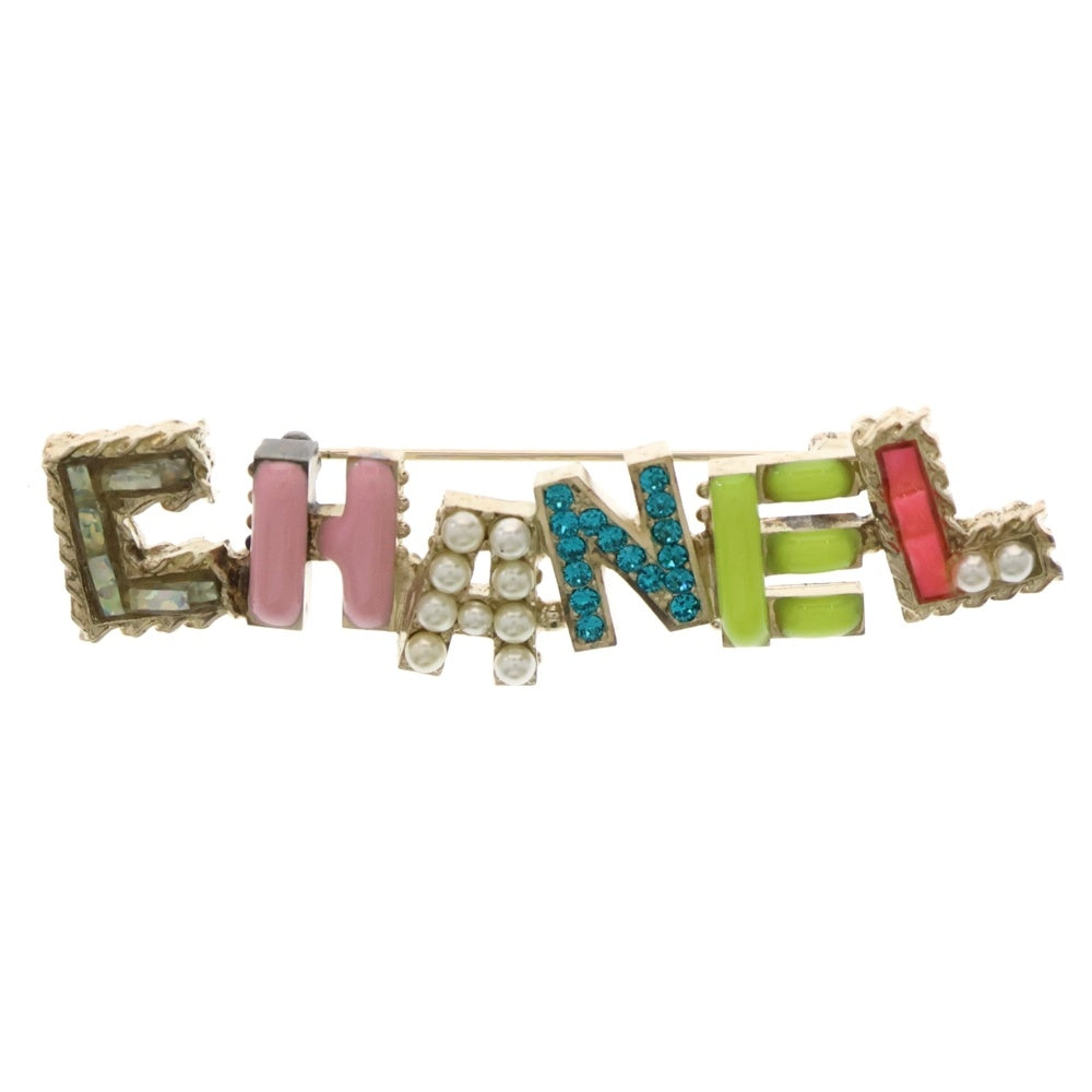 CHANEL(シャネル) キューバコレクション ロゴブローチ 17 P マルチ