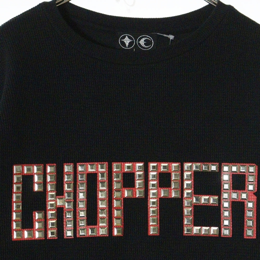 THUG CLUB(サグクラブ) 25SS CHOPPER GARAGE SWEAT チョッパー ガレージロゴスタッズ装飾スウェットトレーナー ブラック TCSS25019