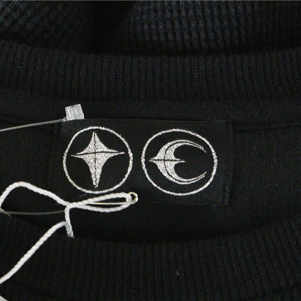 THUG CLUB(サグクラブ) 25SS CHOPPER GARAGE SWEAT チョッパー ガレージロゴスタッズ装飾スウェットトレーナー ブラック TCSS25019