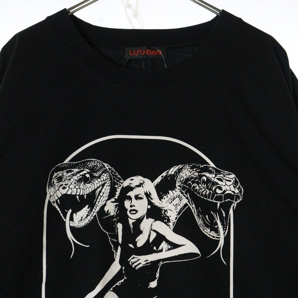LU'U DAN(ルーダン) 25SS GRAPHIC TEE グラフィックプリント半袖Tシャツ ブラック T001J_CJ