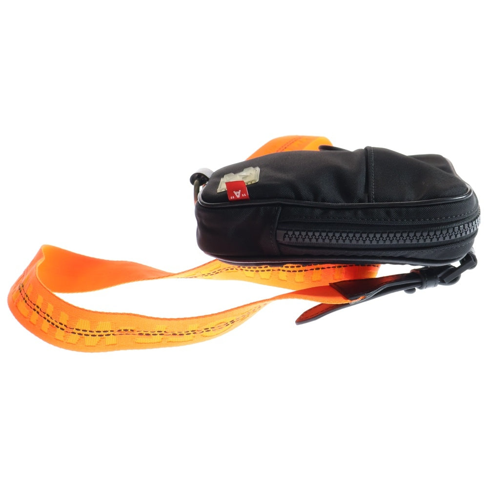 OFF-WHITE(オフホワイト) 2ポケット ショルダーバッグ OMNA025S18888008 ブラック
