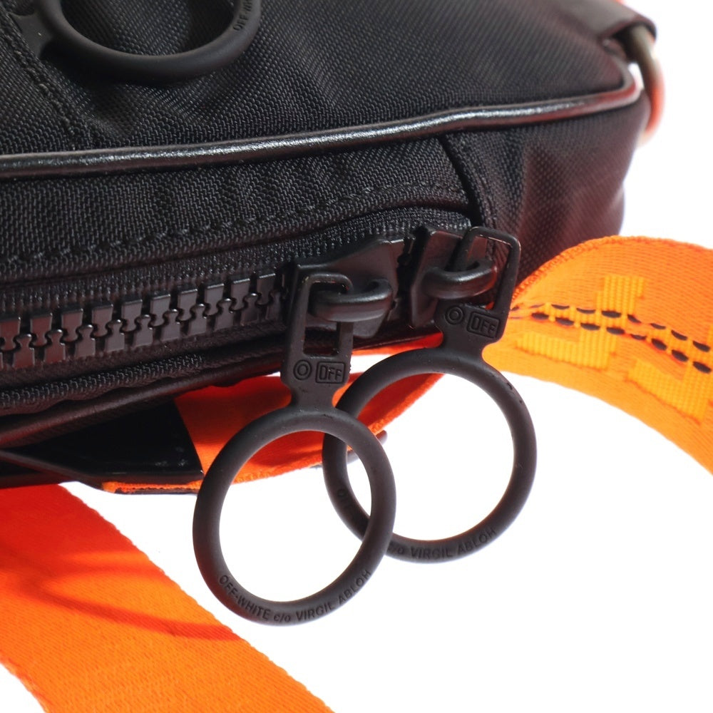 OFF-WHITE(オフホワイト) 2ポケット ショルダーバッグ OMNA025S18888008 ブラック