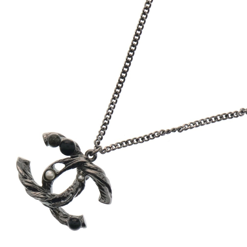CHANEL(シャネル) Faux Pearl & Resin CC Pendant Necklace A11 A CCロゴ パール付き ペンダント ネックレス ブラック