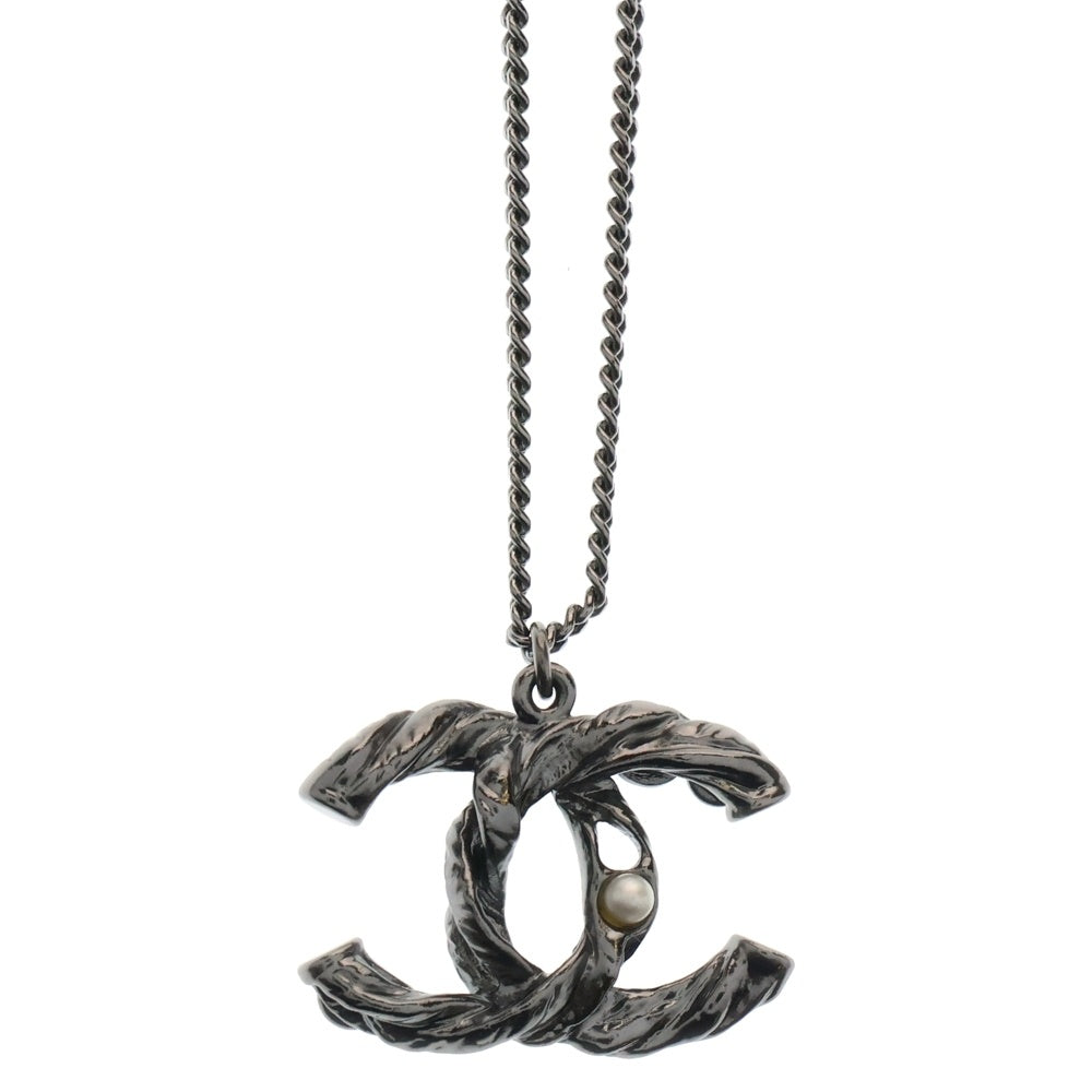 CHANEL(シャネル) Faux Pearl & Resin CC Pendant Necklace A11 A CCロゴ パール付き ペンダント ネックレス ブラック