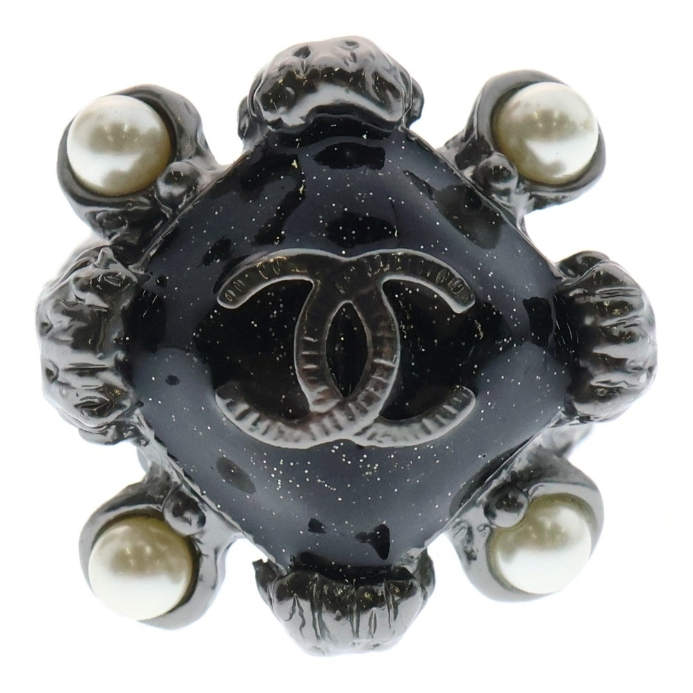 CHANEL(シャネル) CC Black Enamel Silver Tone Cocktail Ring CCロゴ ブラックエナメル シルバートーン リング A11 P ブラック/シルバー