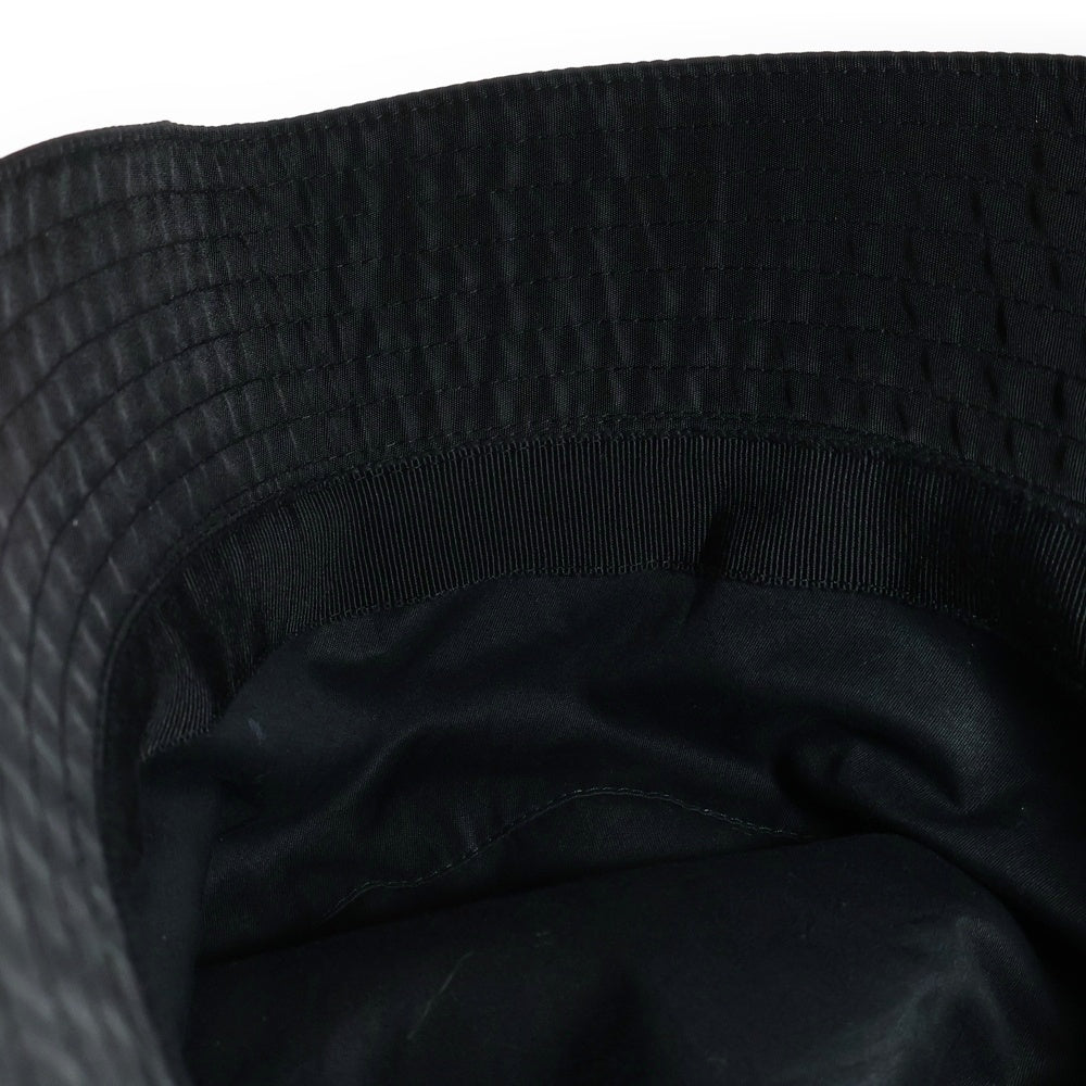 PRADA(プラダ) RE-NYLON リナイロン トライアングルプレート バケットハット 帽子 2HC137 5EC0 ブラック