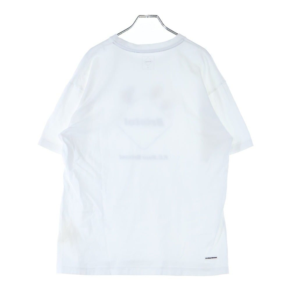 F.C.R.B./F.C.Real Bristol/FCRB(エフシーアールビー/エフシーレアルブリストル) 24SS MINIONS TEAM EMBLEM TEE FCRB-240156 ミニオンズ チームエンブレムプリント クルーネック半袖Tシャツカットソー ホワイト