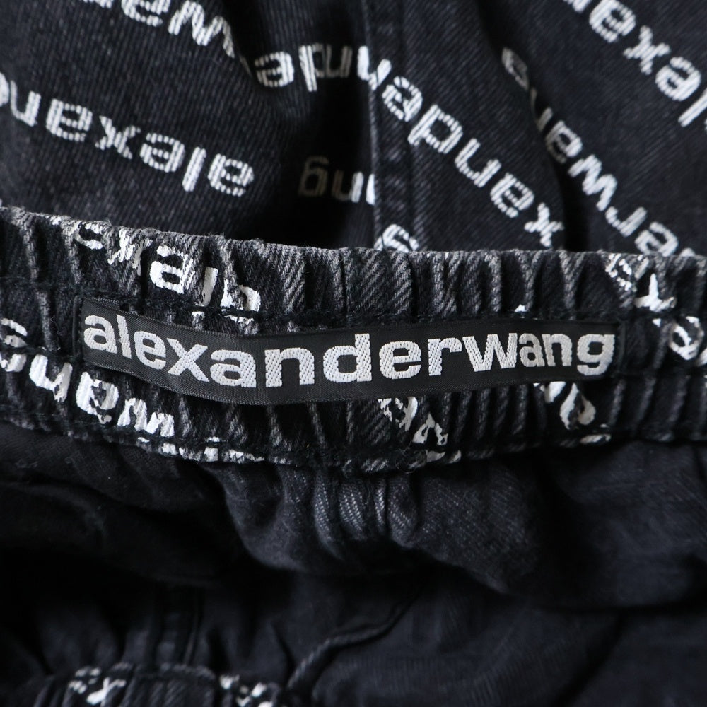 ALEXANDER WANG(アレキサンダーワン) ロゴ総柄 ジョガーデニムパンツ ブラック/ホワイト