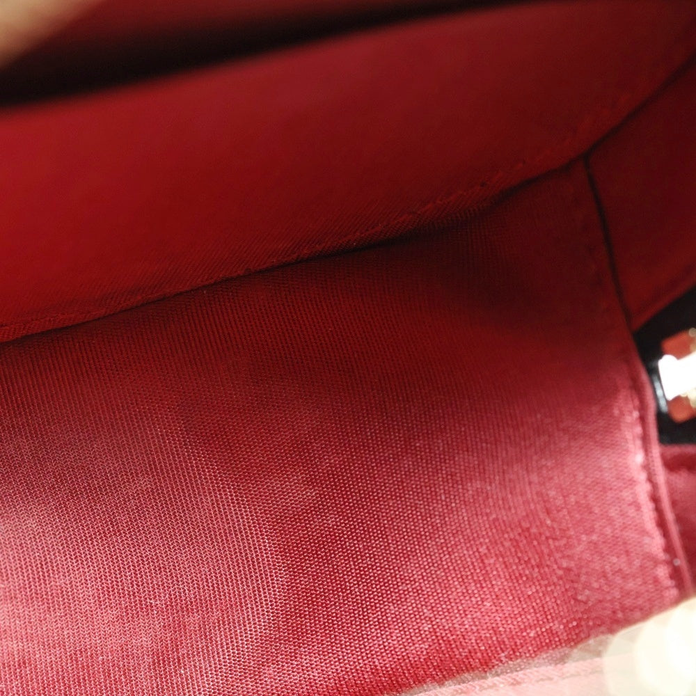 CHANEL(シャネル) 19ラウンドチェーンショルダー マトラッセ ラムスキン ブラック GD SV金具