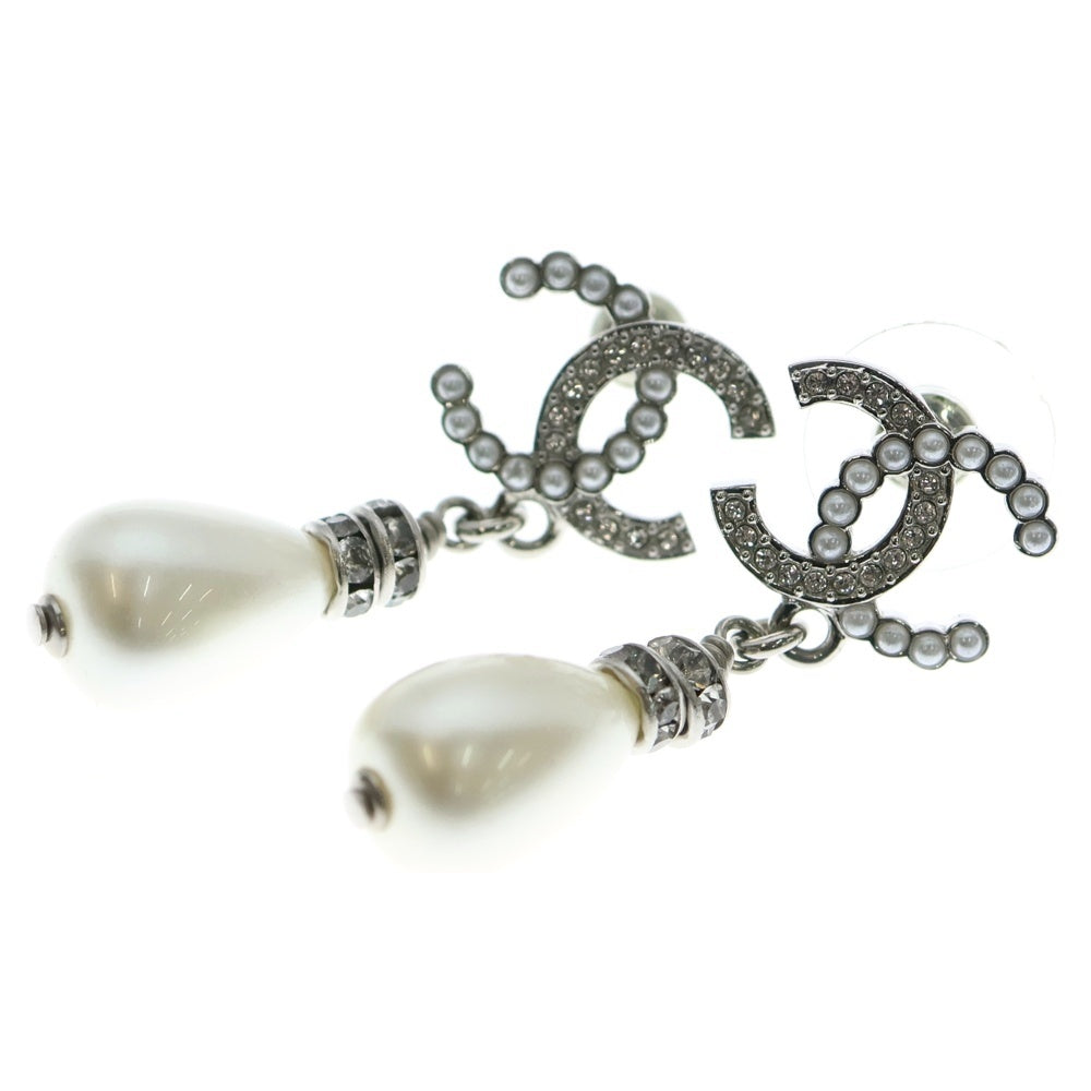 【シャネル】 パールピアス 箱付き CHANEL　ダブルC　ココマーク　白 シャネル】 パールピアス 箱付き CHANEL ダブルC ココマーク 白