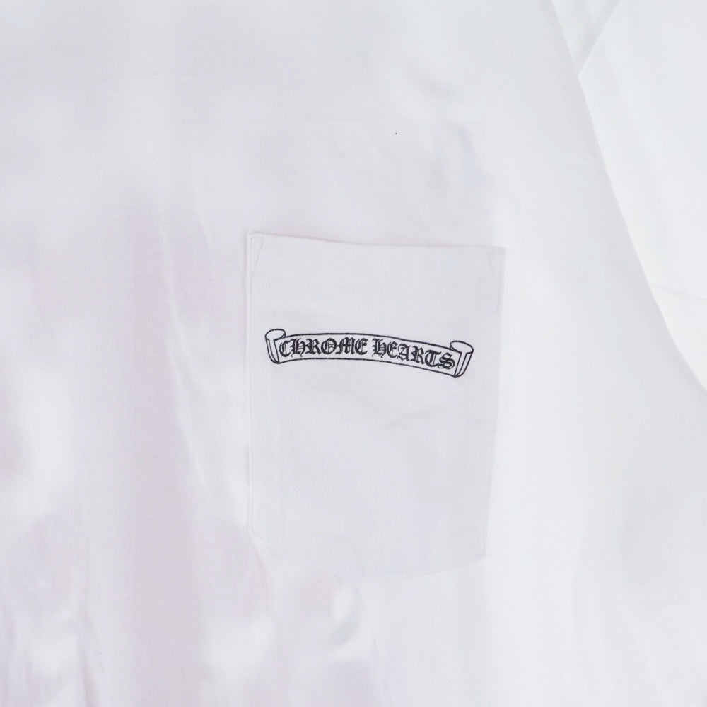 CHROME HEARTS(クロムハーツ) Dagger Eye Chart Tee ダガーアイチャート Tシャツ 半袖カットソー 袖ロゴ スクロールロゴ 胸ロゴ ホワイト