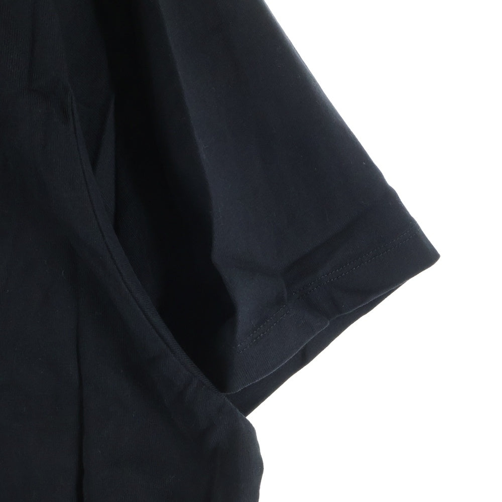 NO BRAND(ノーブランド) STUDIO R330(ステュディオ アール スリーサーティー)フロントプリント クルーネック半袖Tシャツ ブラック
