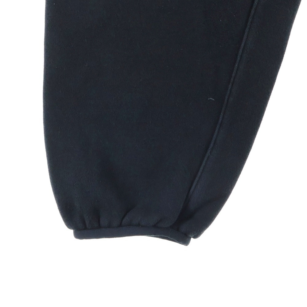 FEAR OF GOD ESSENTIALS(フィアオブゴッド エッセンシャルズ) ラバーロゴパッチ スウェットパンツ ブラック