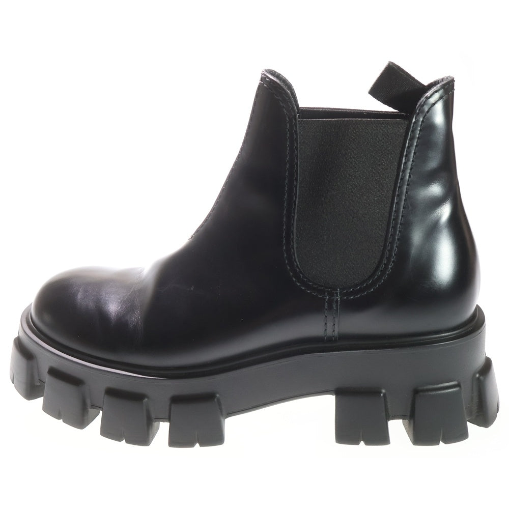 PRADA(プラダ) モノリス ブラッシュドレザー チェルシー サイドゴアブーツ ブラック 2TE174