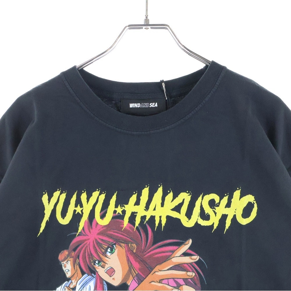 WIND AND SEA(ウィンダンシー) 22SS×YYHS 幽遊白書 キャラクターロゴプリント コットンクルーネック半袖Tシャツ ブラック WDS-YYHS-06