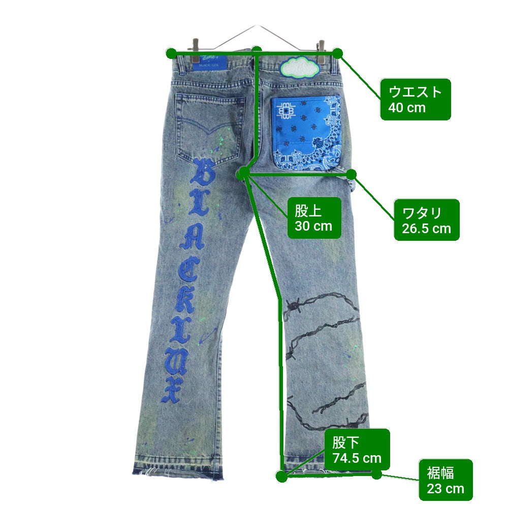 Evae mob(エバーモブ) × BLACK LUX PAINTING DENIM PANTS ロゴ刺繍 ペイントデニムフレアパンツ インディゴ