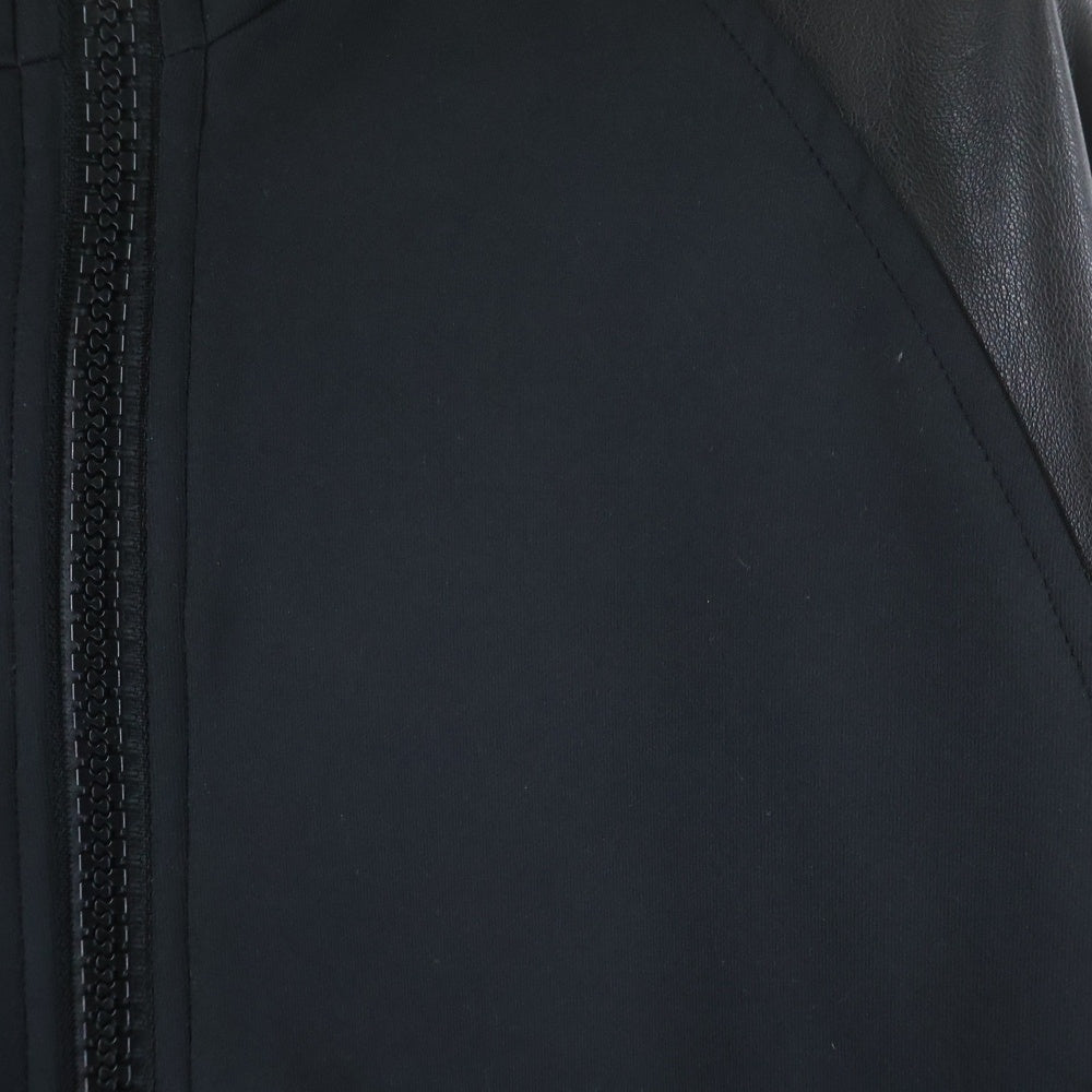 1 PIU 1 UGUALE 3(ウノピゥウノウグァーレトレ) Track Jacket ロゴ刺繍 トラックジャケット ブラック