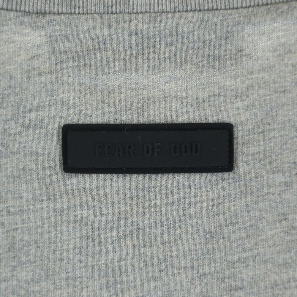 FEAR OF GOD ESSENTIALS(フィアオブゴッド エッセンシャルズ) L/S T-SHIRT ラバーロゴ 長袖Tシャツ ロンT グレー