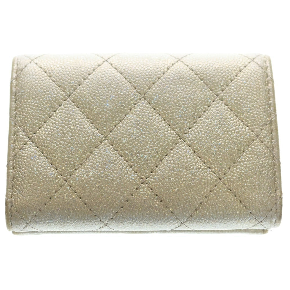 CHANEL(シャネル) マトラッセ キャビアスキン ココマーク レザーウォレット 三つ折り財布 シルバー レディース