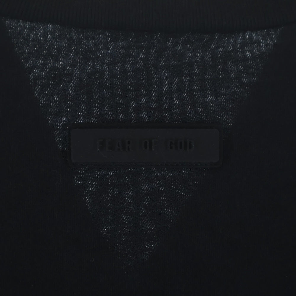 FEAR OF GOD ESSENTIALS(フィアオブゴッド エッセンシャルズ) S/S V NECK T-SHIRT ラバーロゴ Vネック半袖Tシャツ ブラック