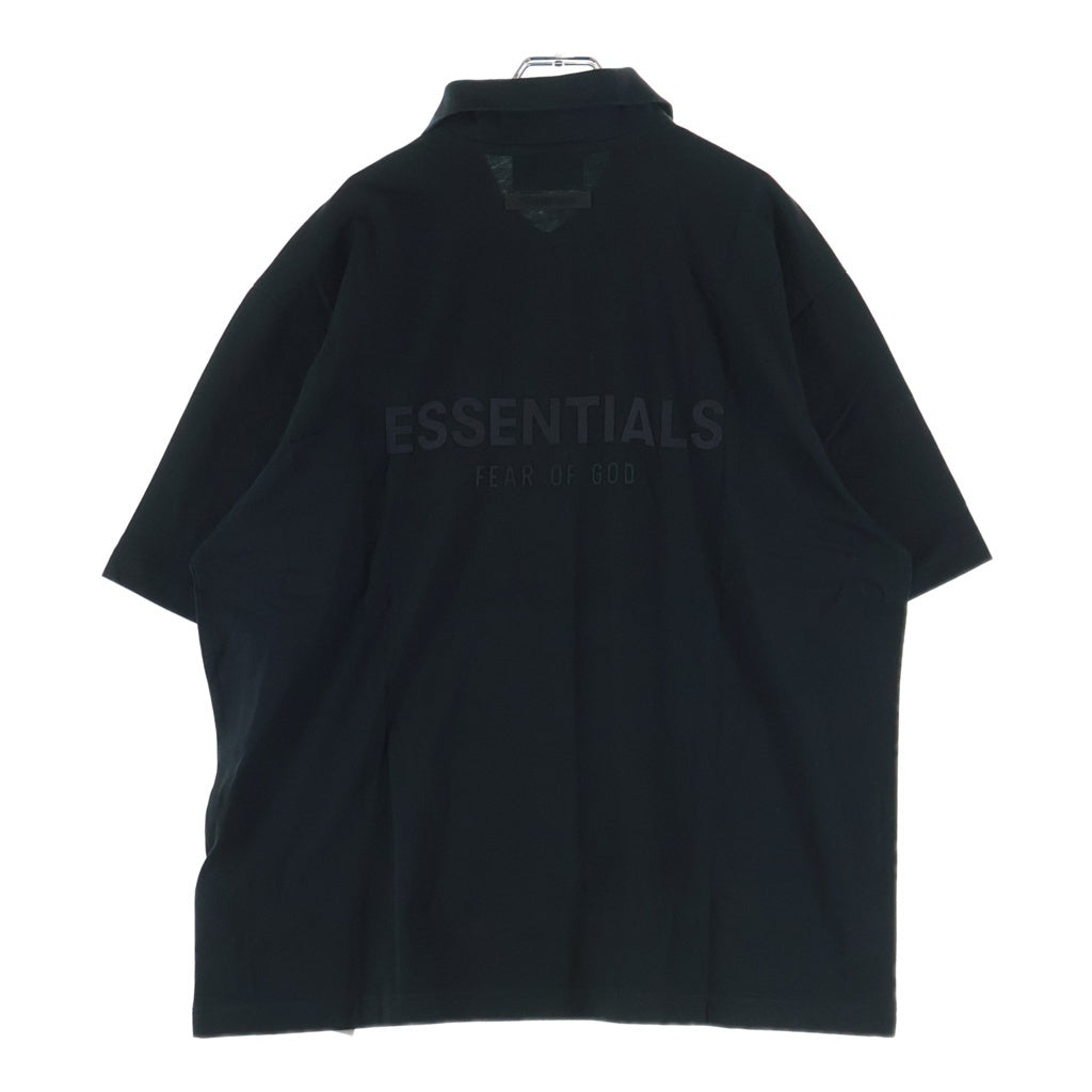 FEAR OF GOD ESSENTIALS(フィアオブゴッド エッセンシャルズ) S/S POLO SHIRT バックラバーロゴ 半袖ポロシャツ ブラック