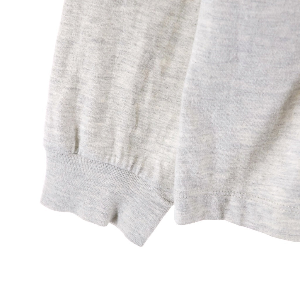 FEAR OF GOD ESSENTIALS(フィアオブゴッド エッセンシャルズ) L/S T-SHIRT 1977 フェルトロゴ 長袖Tシャツ ロンT グレージュ
