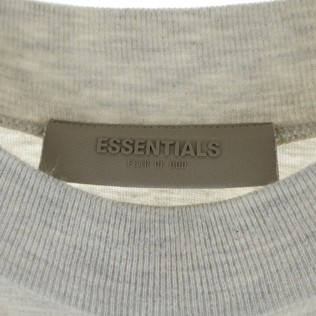 FEAR OF GOD ESSENTIALS(フィアオブゴッド エッセンシャルズ) L/S T-SHIRT 1977 フェルトロゴ 長袖Tシャツ ロンT グレージュ