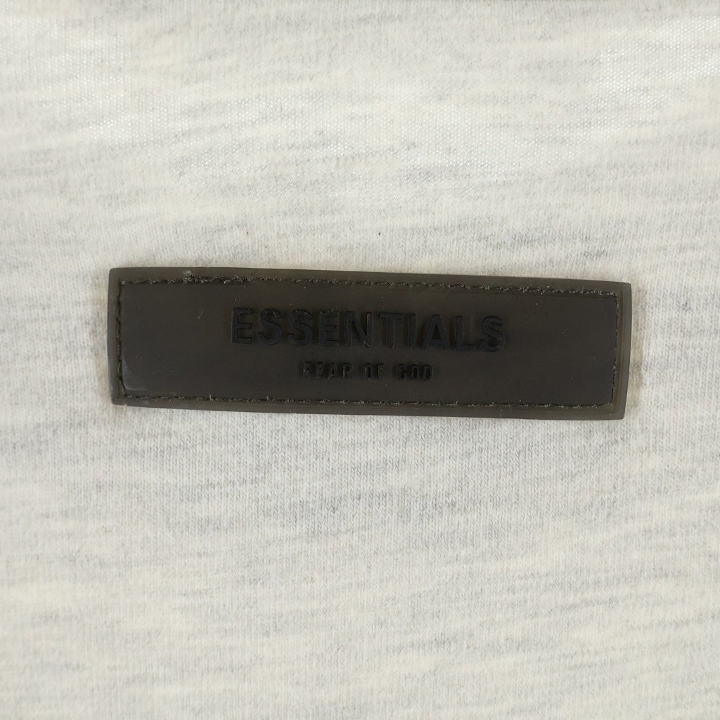 FEAR OF GOD ESSENTIALS(フィアオブゴッド エッセンシャルズ) L/S T-SHIRT フェルトロゴ 長袖Tシャツ ロンT グレージュ