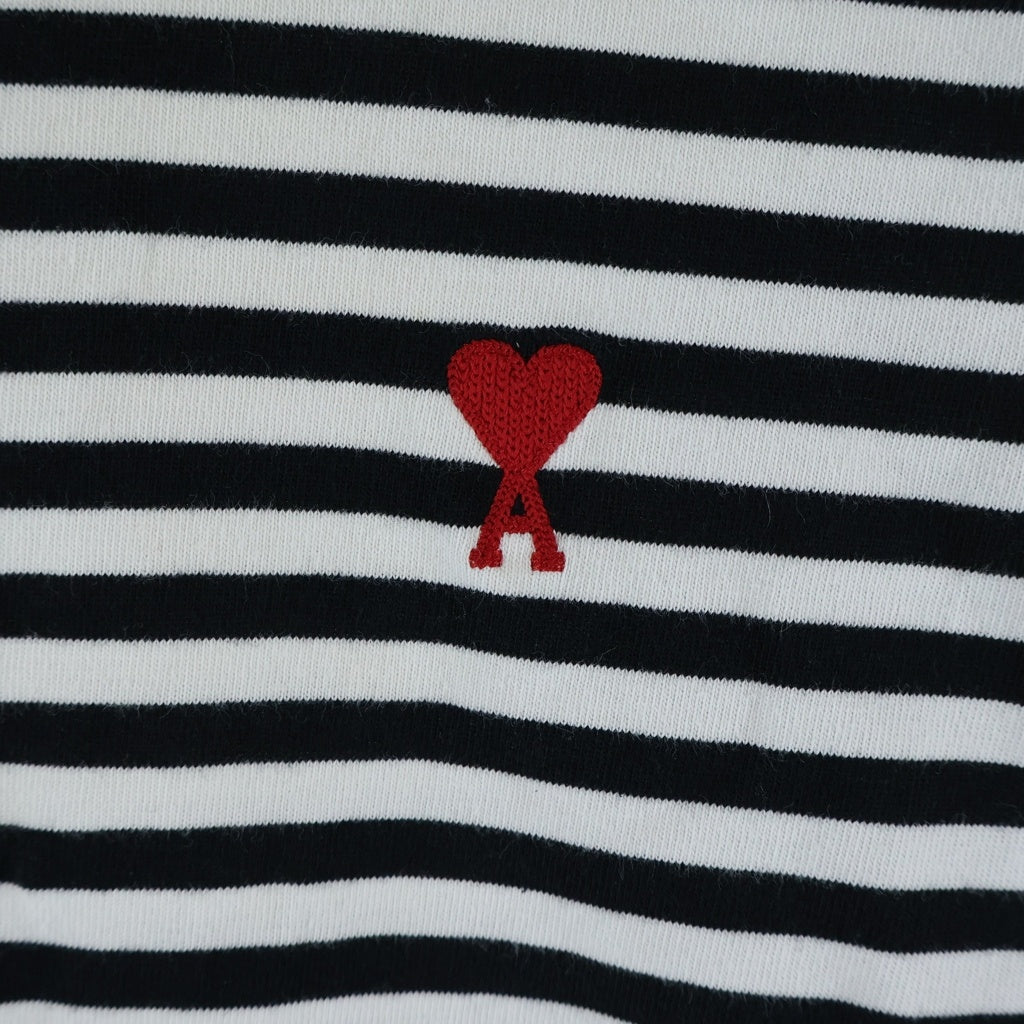 AMI Alexandre Mattiussi(アミアレクサンドルマテュッシ) L/S T-Shirt ハートロゴ刺繍 ボーダー長袖Tシャツ ホワイト A21FJ106.72