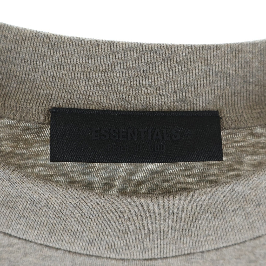 FEAR OF GOD ESSENTIALS(フィアオブゴッド エッセンシャルズ) L/S T-SHIRT ラバーロゴ 長袖Tシャツ ロンT ベージュ