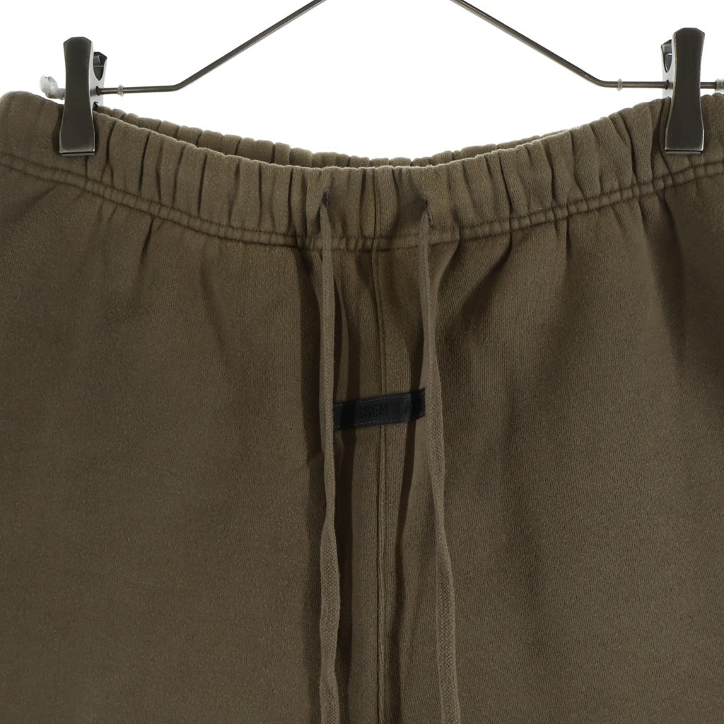FEAR OF GOD ESSENTIALS(フィアオブゴッド エッセンシャルズ) SHORT PANTS リフレクターロゴ スウェットハーフパンツ ショーツ ベージュ