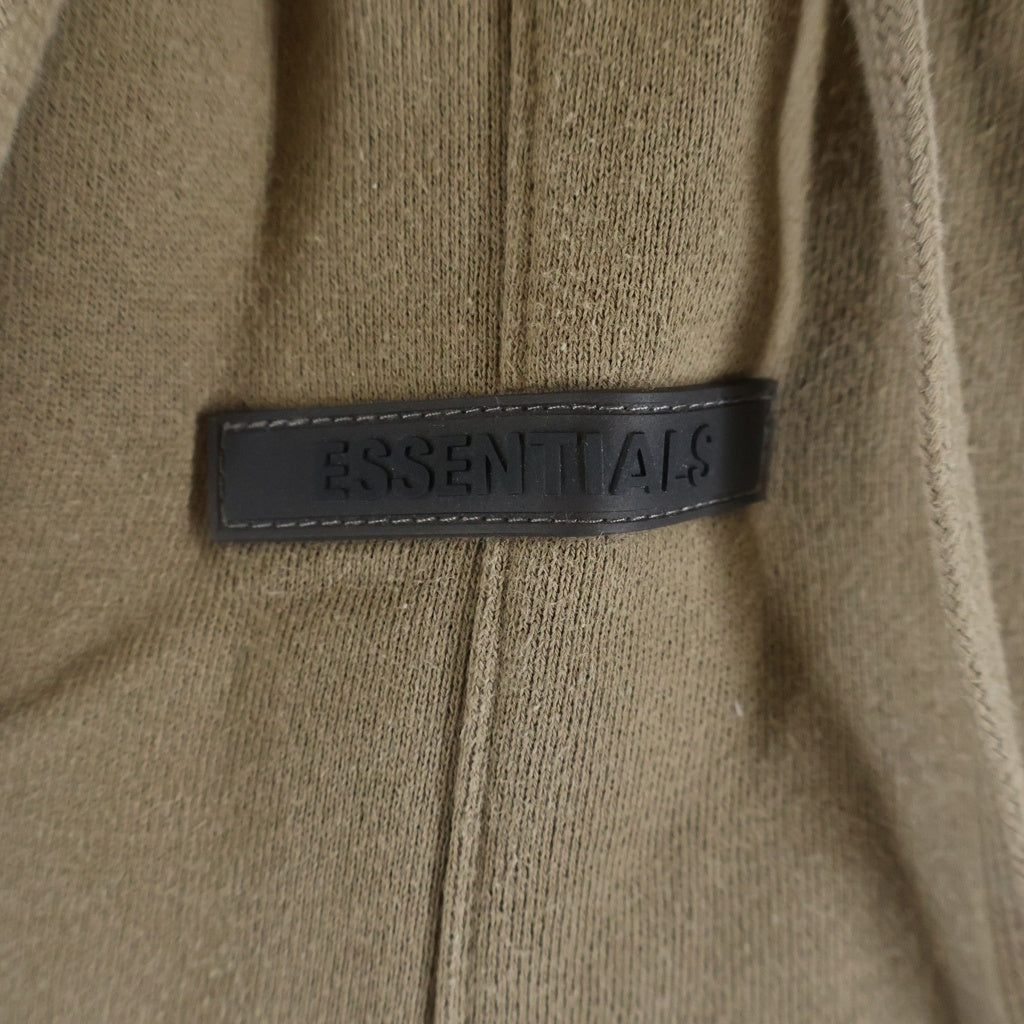 FEAR OF GOD ESSENTIALS(フィアオブゴッド エッセンシャルズ) SHORT PANTS リフレクターロゴ スウェットハーフパンツ ショーツ ベージュ
