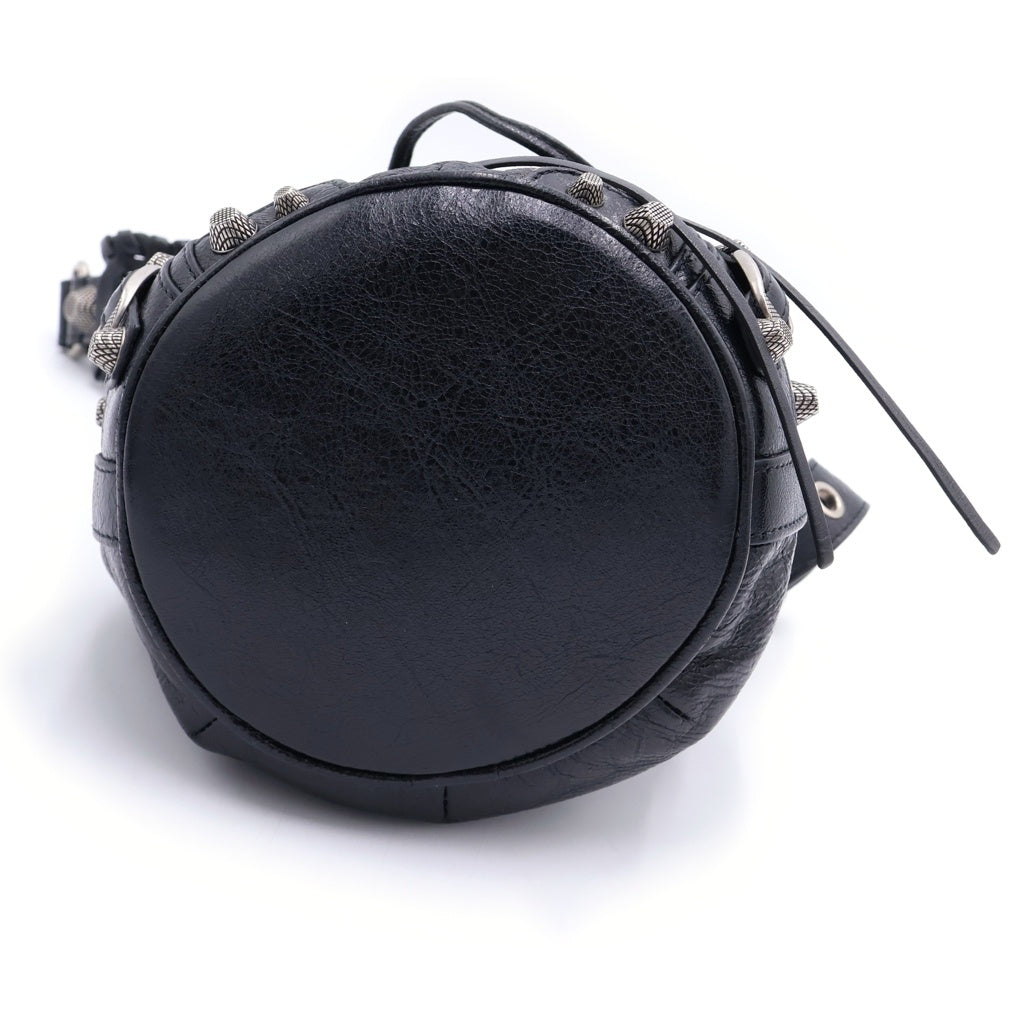 BALENCIAGA(バレンシアガ) LE CAGOLE XS 702431 ル カゴール XS バケットショルダーバッグ ブラック レディース