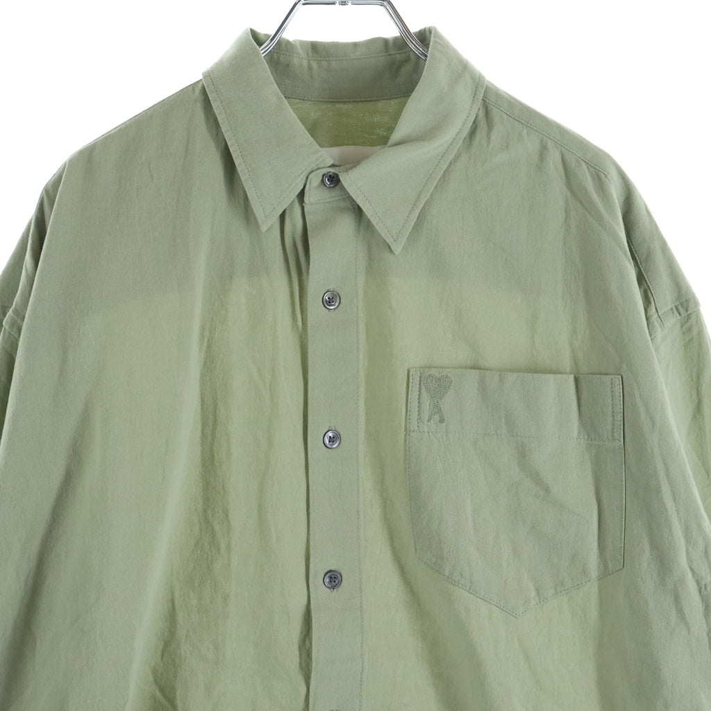 AMI Alexandre Mattiussi(アミアレクサンドルマテュッシ) Boxy Fit Shirt ハートロゴ刺繍 長袖シャツ カーキ USH140.CO0062