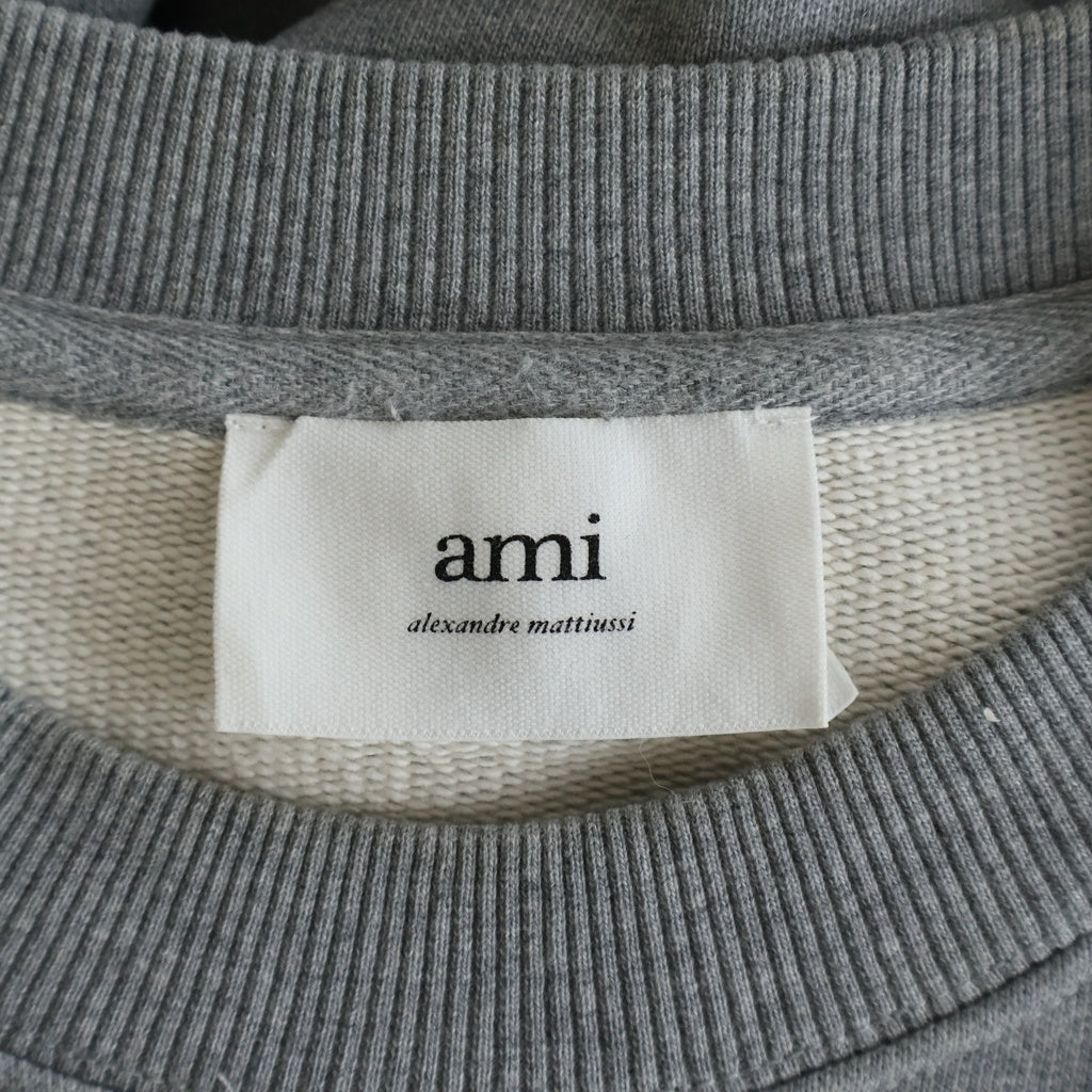 AMI Alexandre Mattiussi(アミアレクサンドルマテュッシ) Sweatshirt カレッジロゴ クルーネックスウェットトレーナー グレー USW010.747 USW010.747