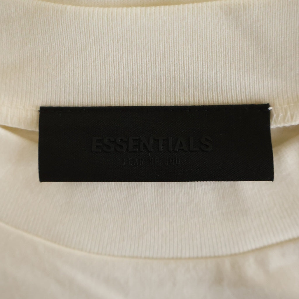 FEAR OF GOD ESSENTIALS(フィアオブゴッド エッセンシャルズ) S/S T-SHIRT ラバーロゴ 半袖Tシャツ アイボリー