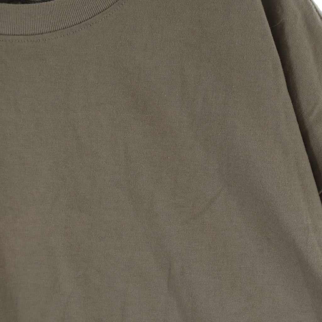 FEAR OF GOD ESSENTIALS(フィアオブゴッド エッセンシャルズ) S/S T-SHIRT バックラバーロゴ 半袖Tシャツ ベージュ