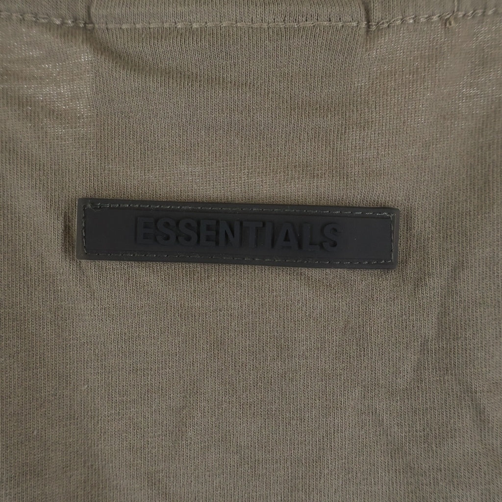 FEAR OF GOD ESSENTIALS(フィアオブゴッド エッセンシャルズ) S/S T-SHIRT バックラバーロゴ 半袖Tシャツ ベージュ
