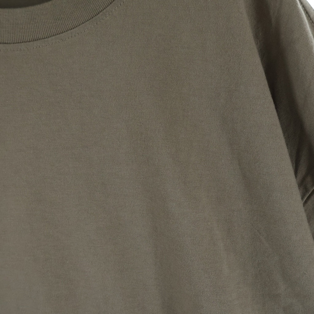 FEAR OF GOD ESSENTIALS(フィアオブゴッド エッセンシャルズ) S/S T-SHIRT バックラバーロゴ 半袖Tシャツ ベージュ