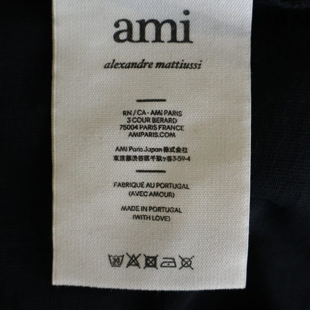 AMI Alexandre Mattiussi(アミアレクサンドルマテュッシ) T-Shirt ハートロゴ刺繍 半袖Tシャツ ブラック E22UTS002.726