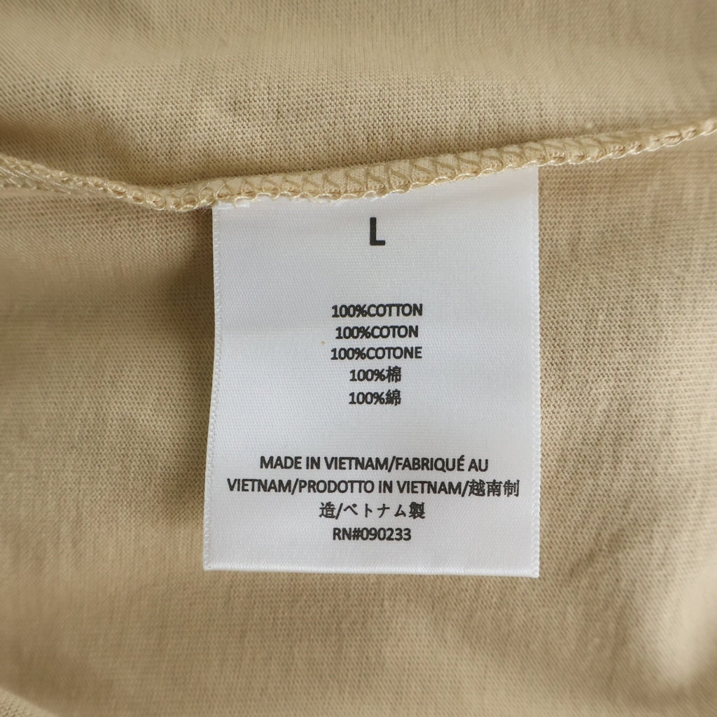 FEAR OF GOD ESSENTIALS(フィアオブゴッド エッセンシャルズ) S/S T-SHIRT ラバーロゴ 半袖Tシャツ ベージュ