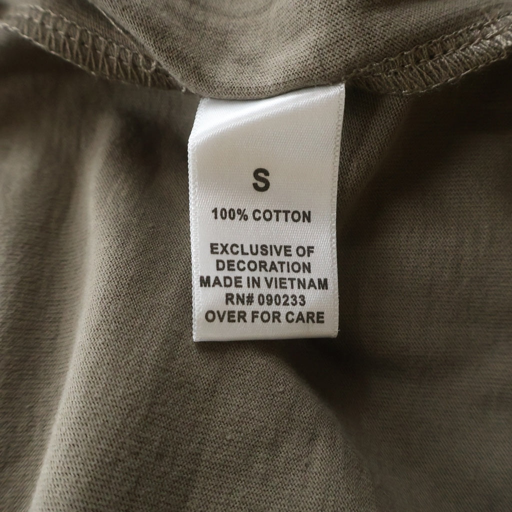 FEAR OF GOD ESSENTIALS(フィアオブゴッド エッセンシャルズ) S/S T-SHIRT バックラバーロゴ 半袖Tシャツ ブラウン