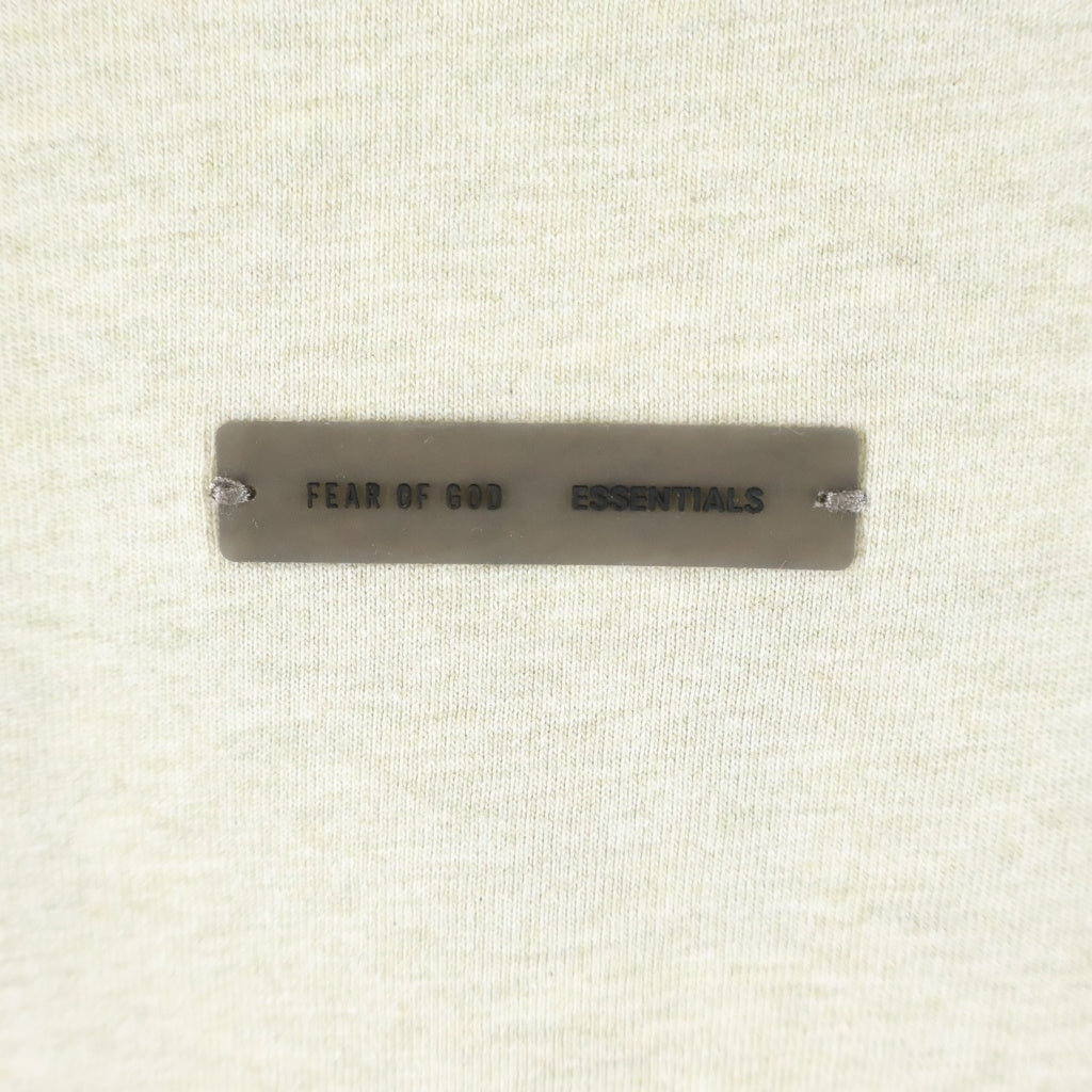 FEAR OF GOD ESSENTIALS(フィアオブゴッド エッセンシャルズ) S/S T-SHIRT メタルラバーロゴ 半袖Tシャツ グレー